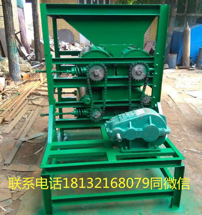 鋁盒壓片機(jī)又叫易拉罐壓扁機(jī)(圖1)